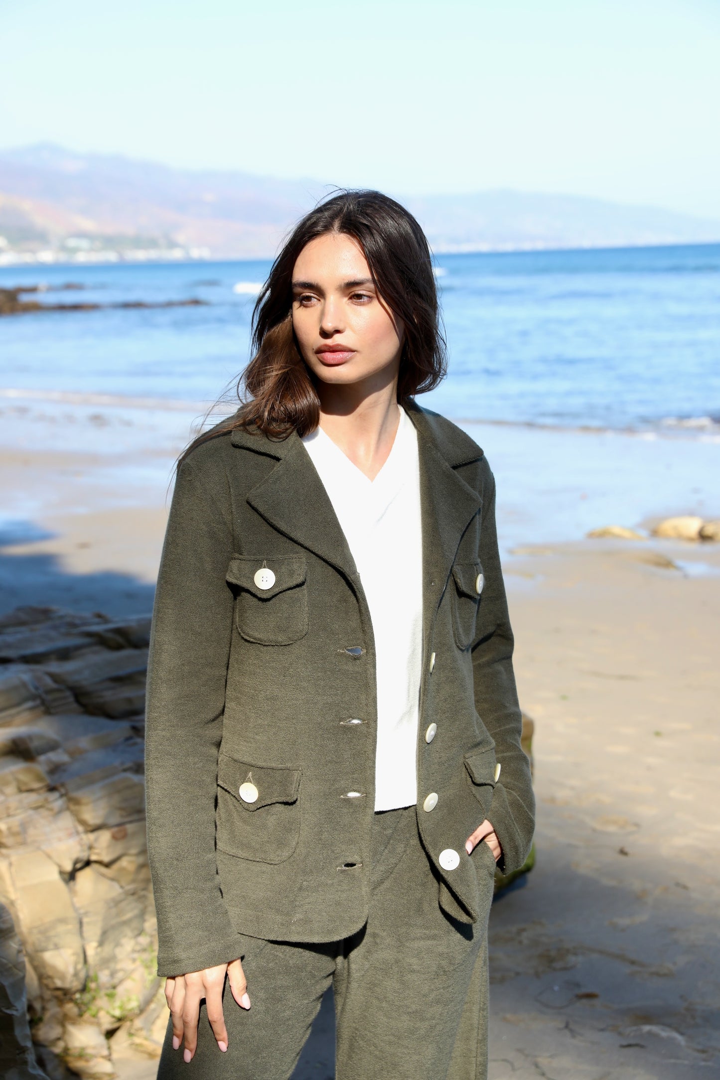 The V neck in 100% Japanese Cotton Terry