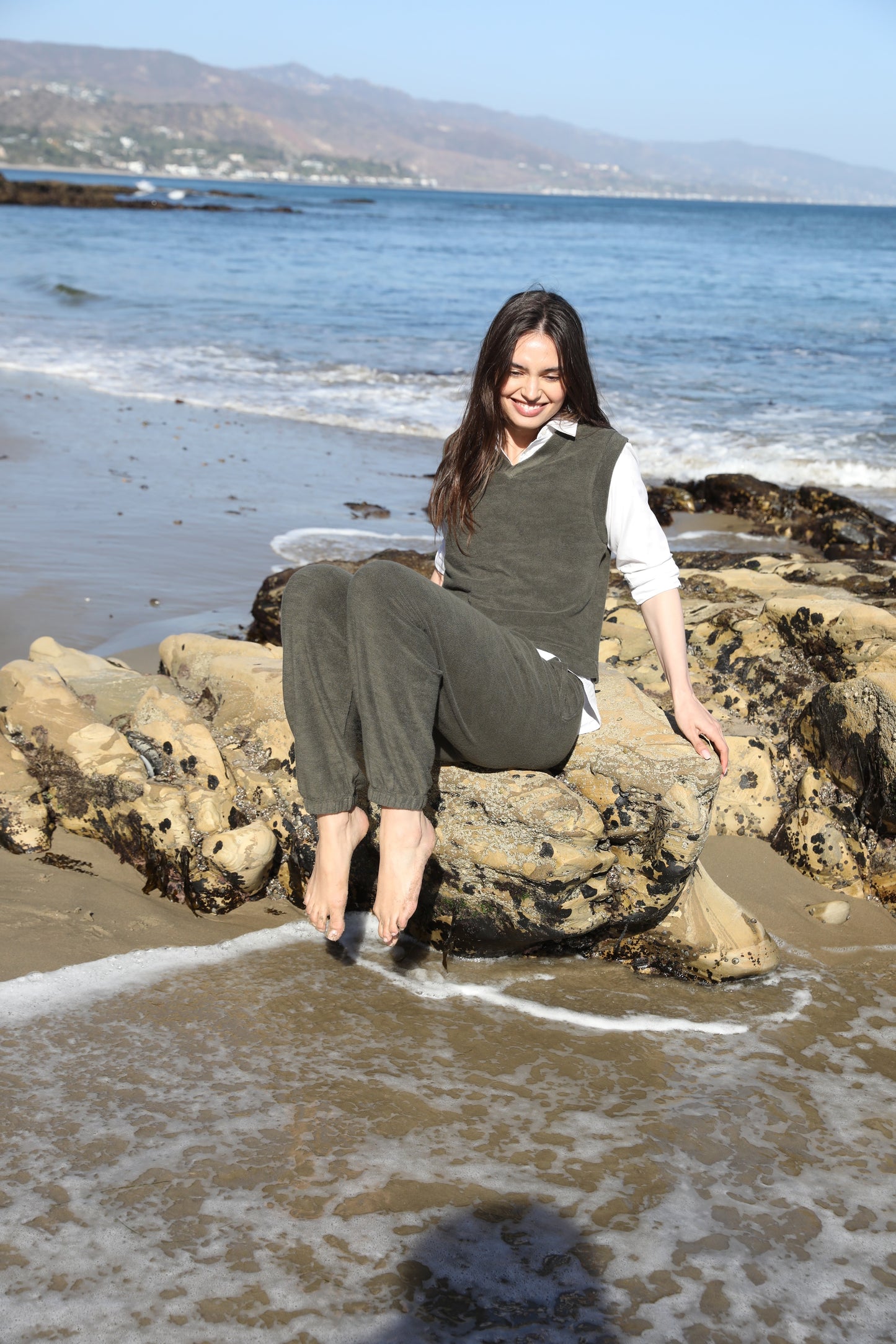 The V neck in 100% Japanese Cotton Terry