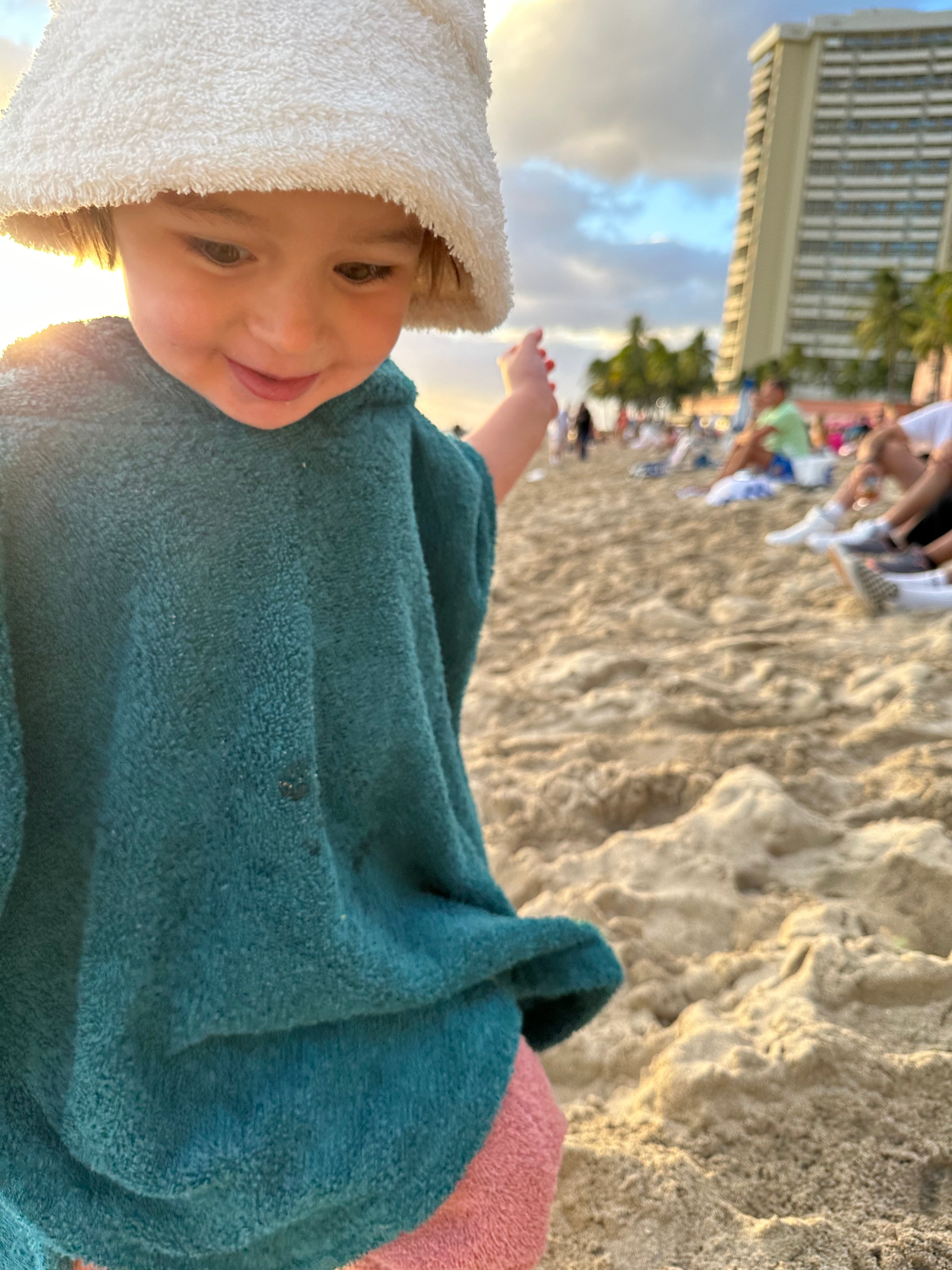 The Kids Hooded Poncho – Simone Fan